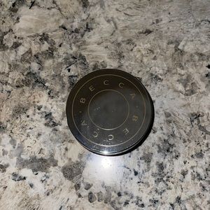 Becca set & refresh powder